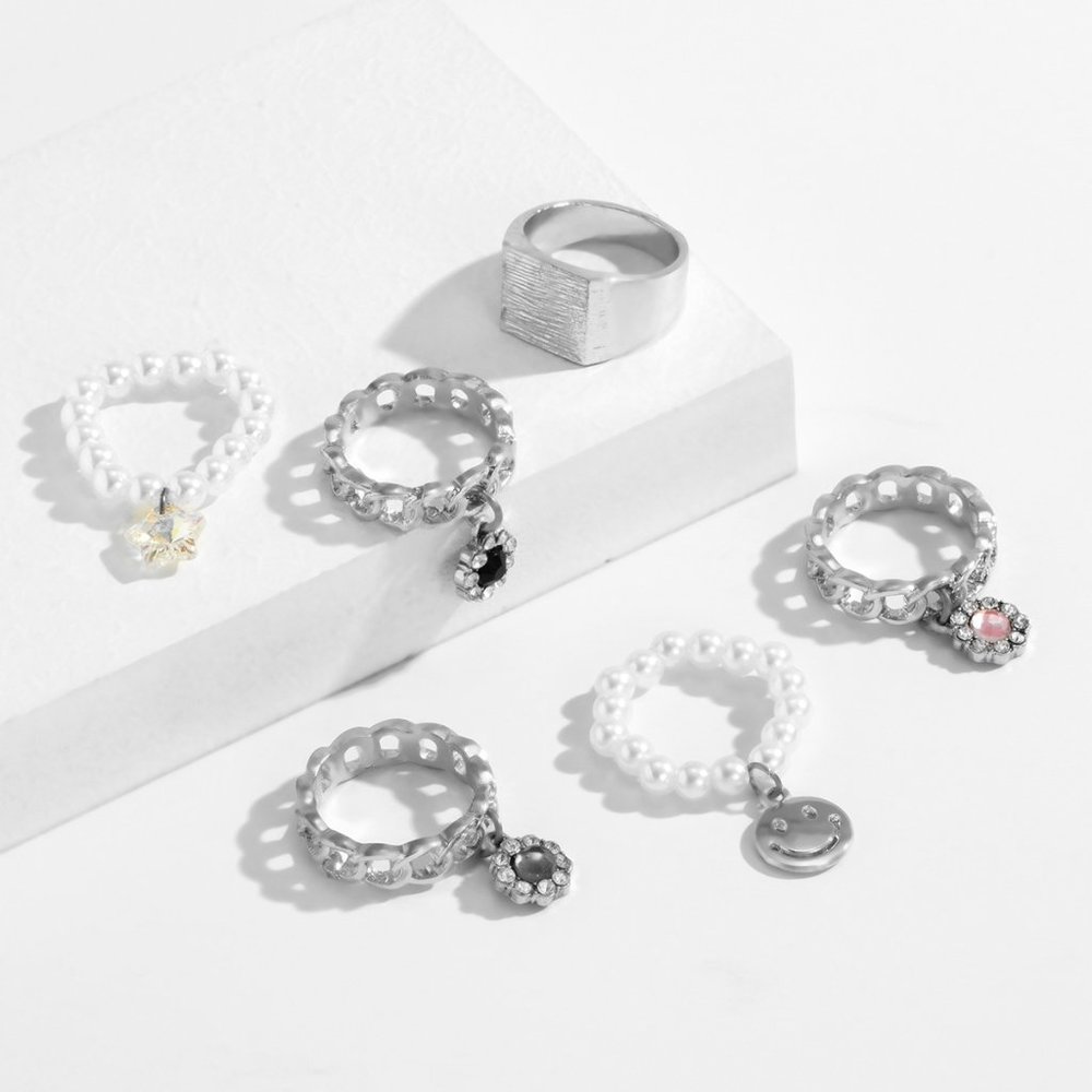 Silver Fashionable hip hop style all-match ring